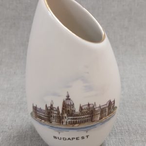 Budapest Parlament retro szuvenír ferde váza