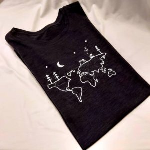 Kirándulás (world camp) póló fekete