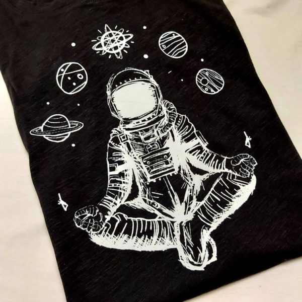 Űrhajós bolygó (astronaut mind) póló fekete