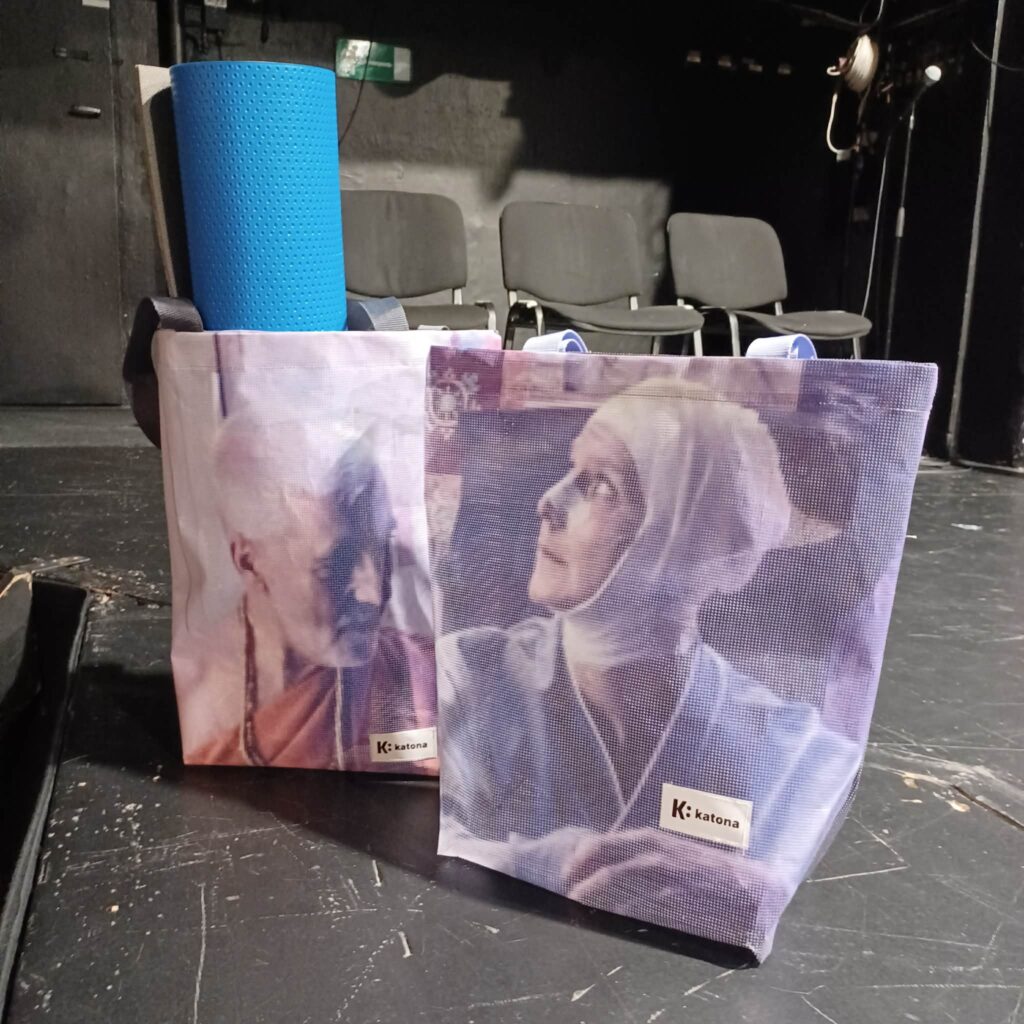 Radical relax molinó táska Vajdai Vilmos Rezes Judit